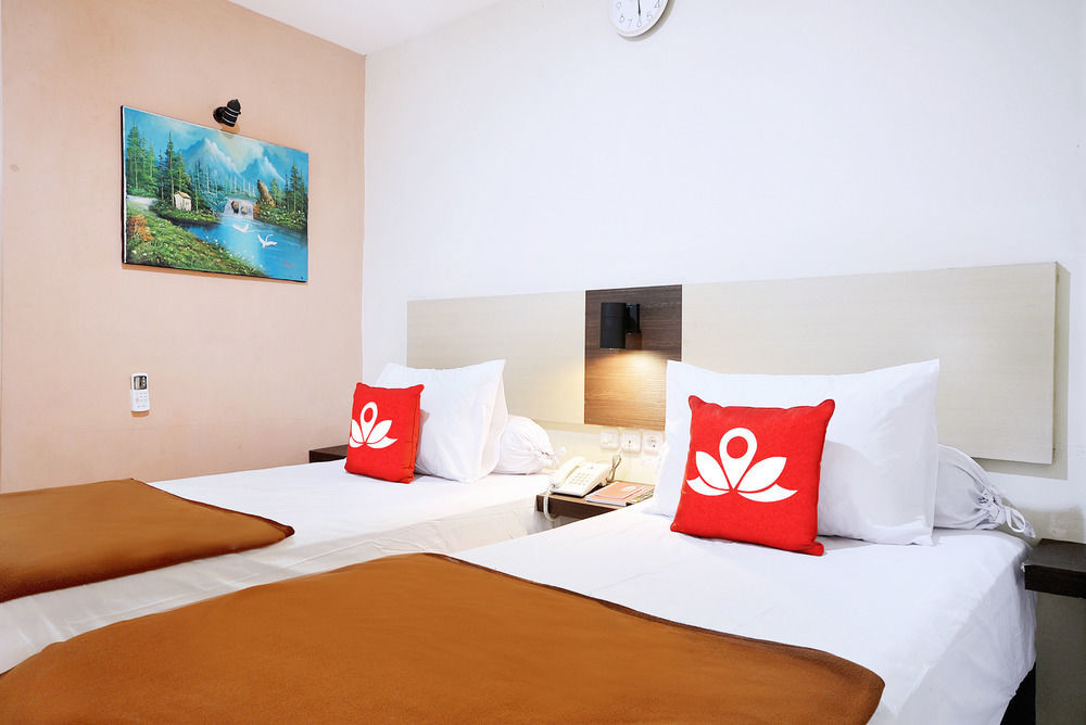 Zen Rooms Kuningan Syariah Dżakarta Zewnętrze zdjęcie
