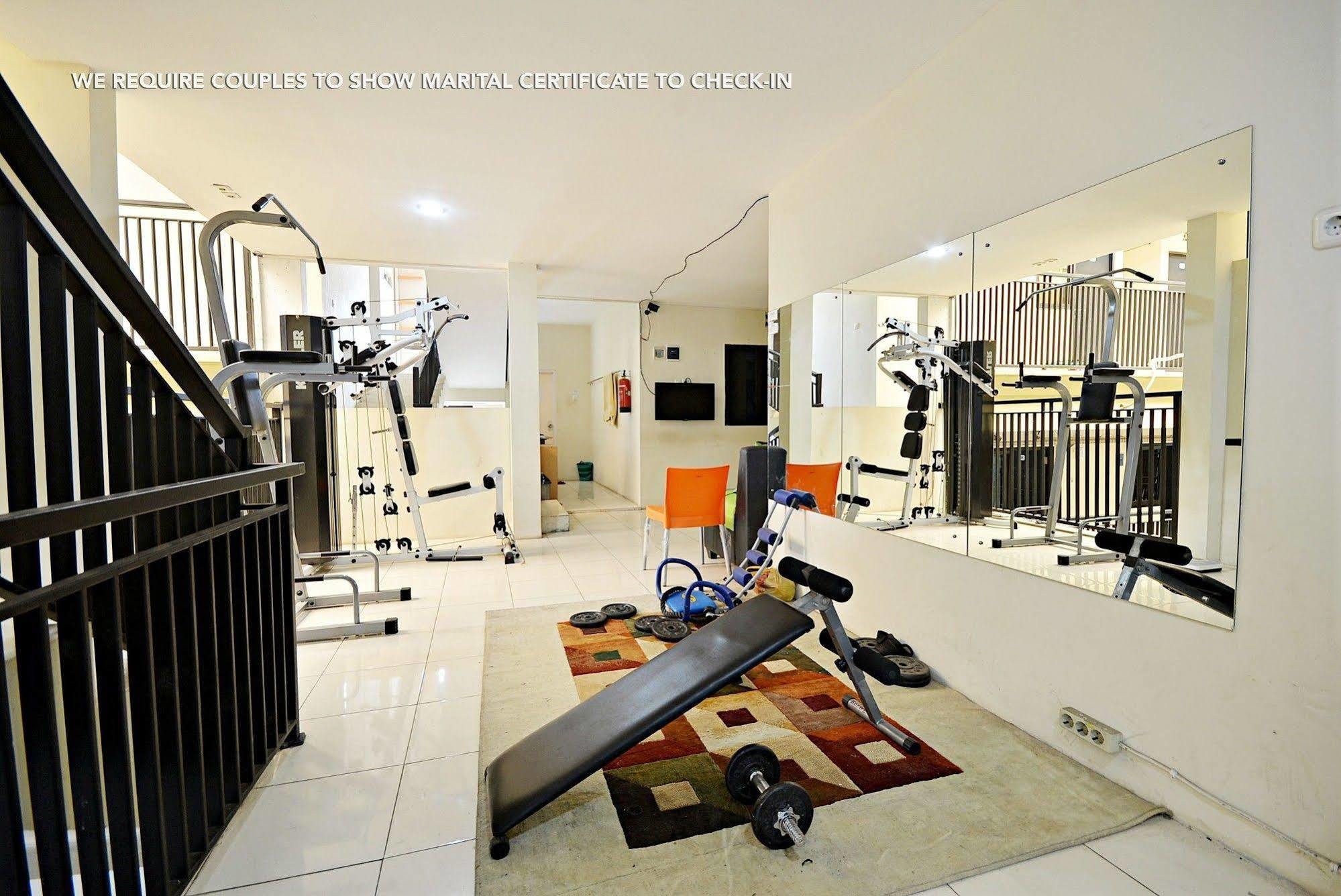 Zen Rooms Kuningan Syariah Dżakarta Zewnętrze zdjęcie