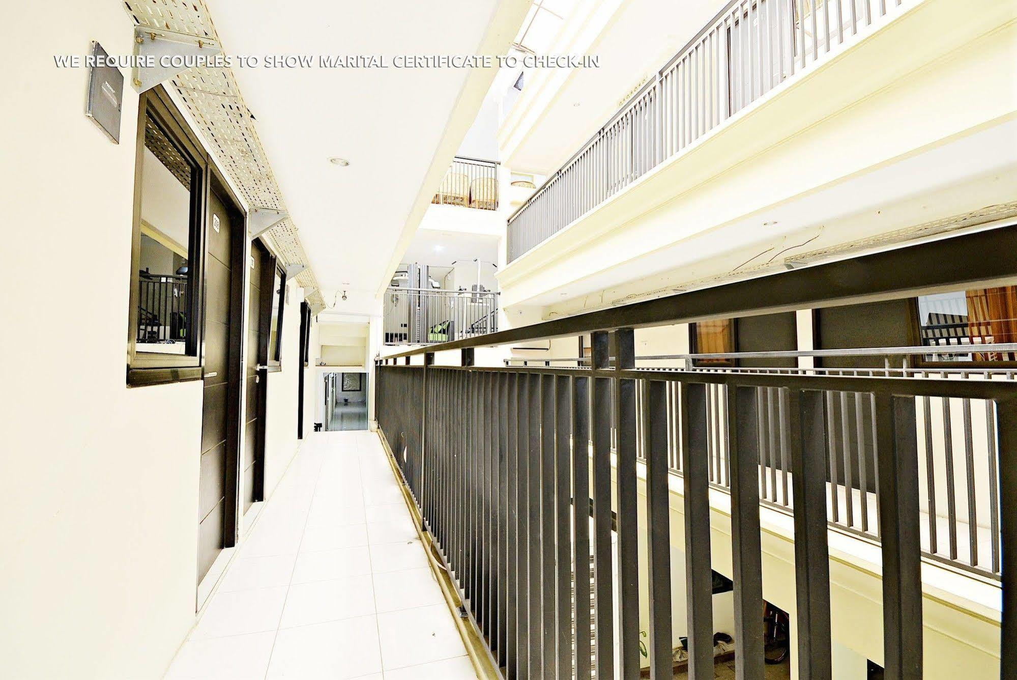 Zen Rooms Kuningan Syariah Dżakarta Zewnętrze zdjęcie
